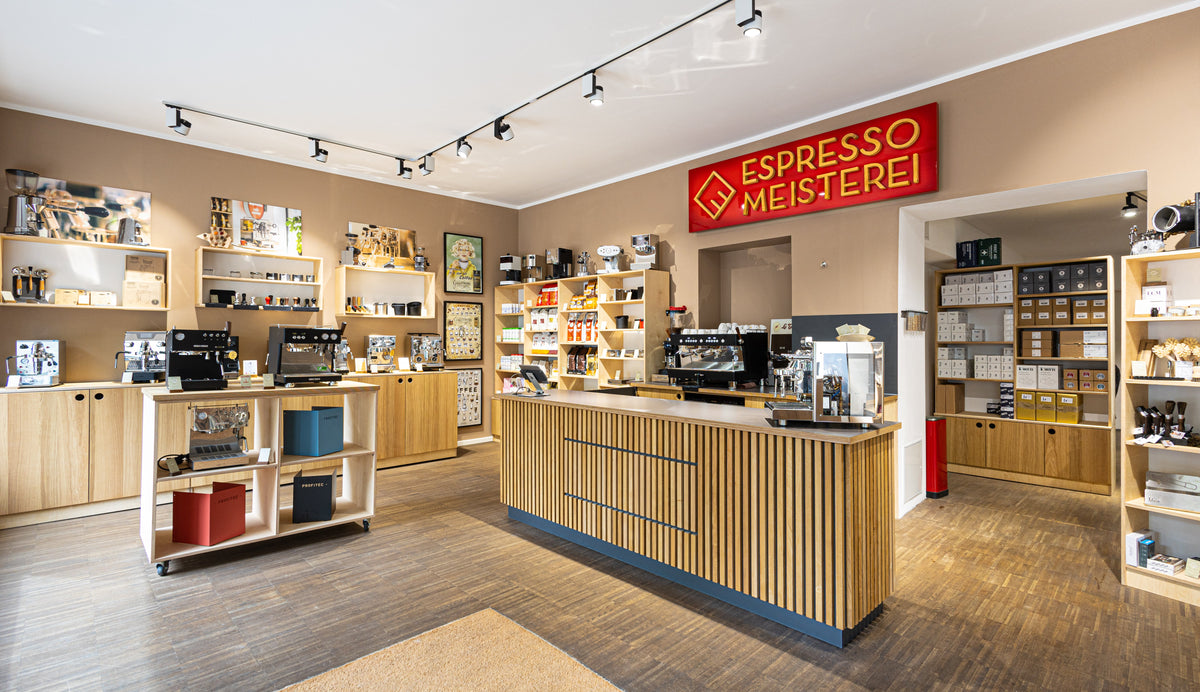Ladengeschäft der Espressomeisterei in Berlin – Laden und Onlineshop laufen über Shopify POS